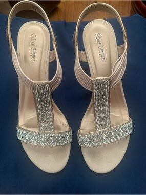 Silver Slipper Women’s Embellished T-Strap Sandals in Beige/Rose Gold